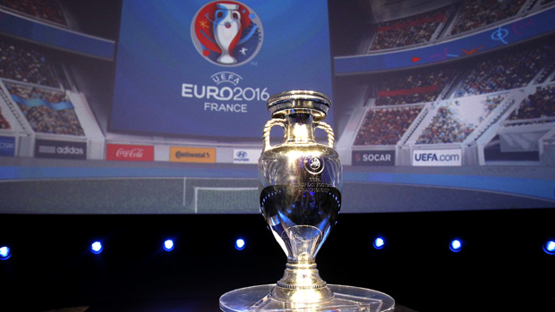 euro-2016-trophy