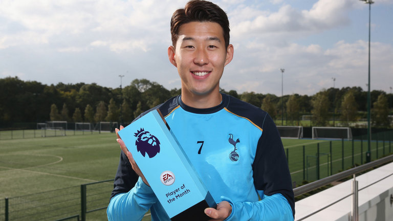 son-heung-min-tottenham-hotspur-spurs-award-trophy-heung-min_3808733.jpg