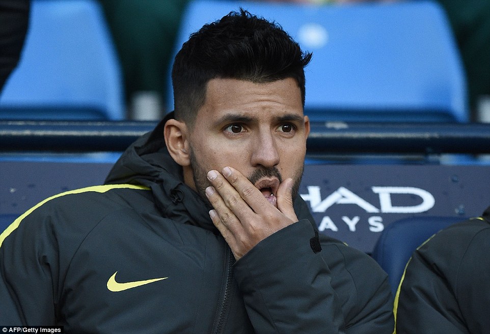 aguero-benched